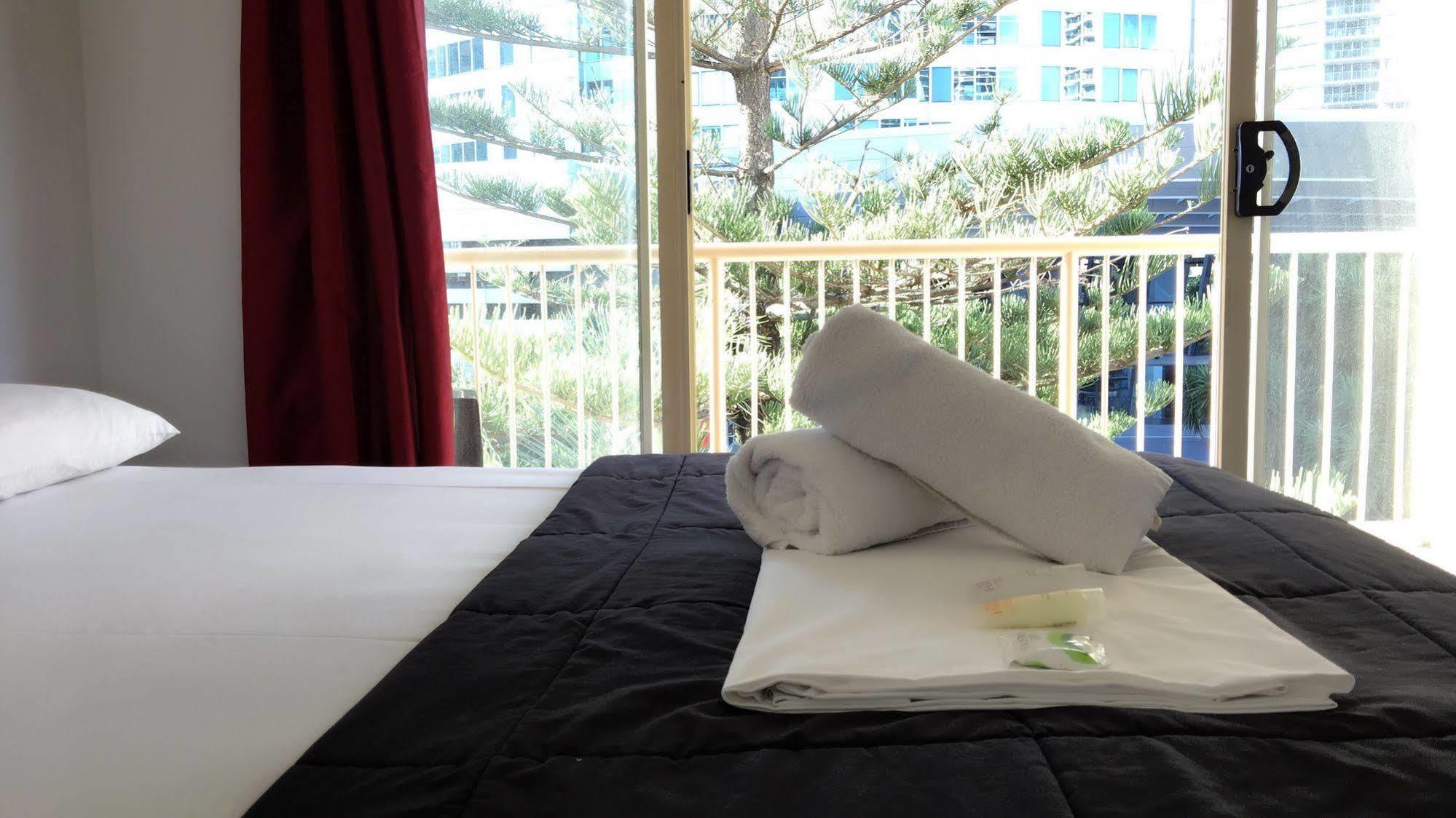 Gold Coast Hostel Экстерьер фото