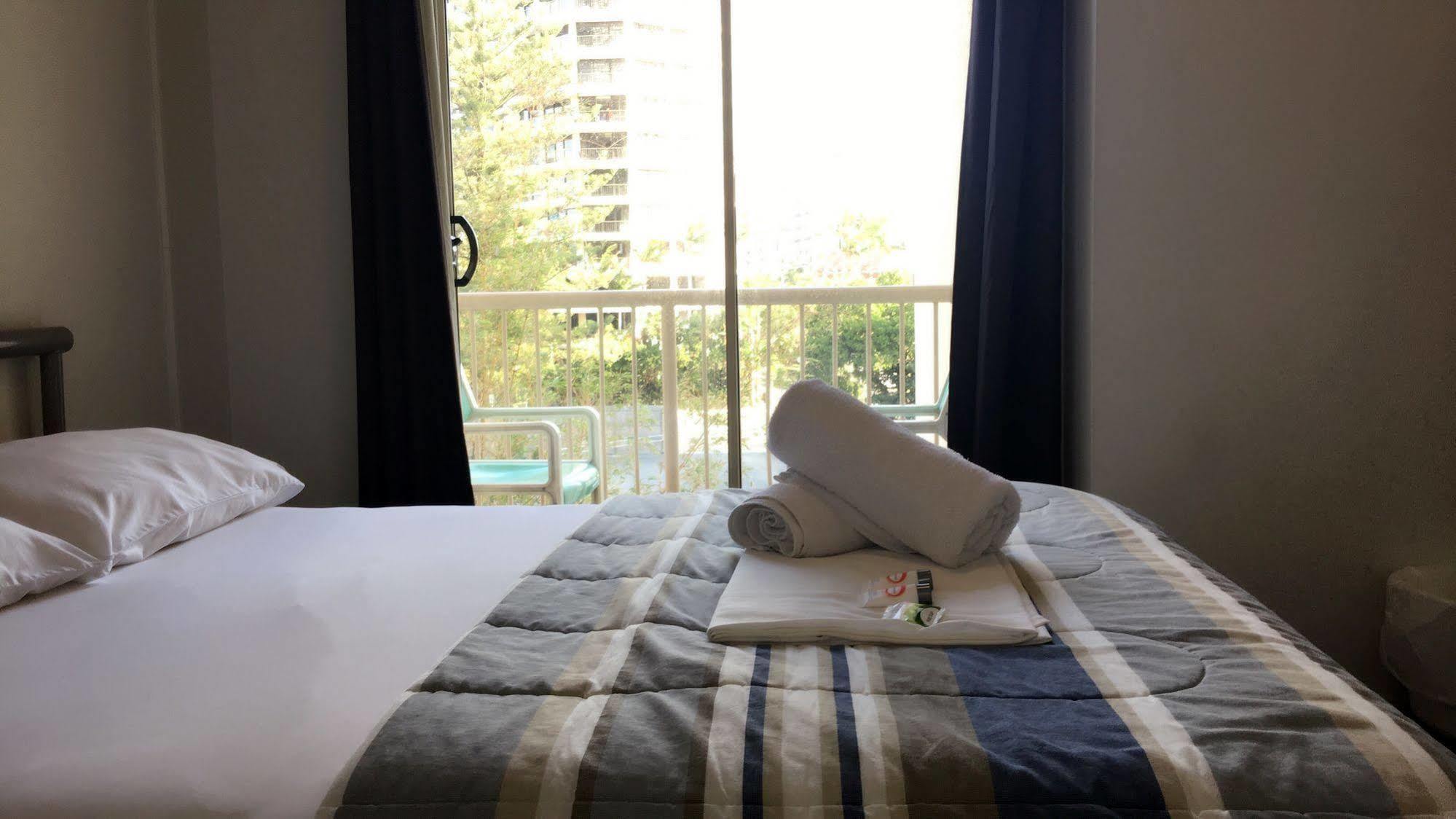 Gold Coast Hostel Экстерьер фото