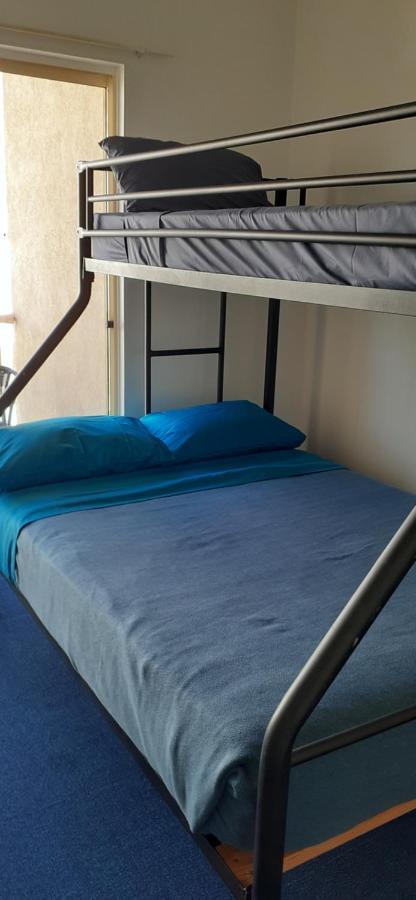 Gold Coast Hostel Экстерьер фото